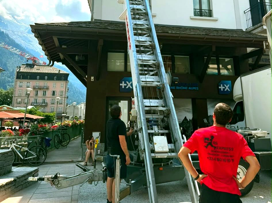 Équipe RS Express en intervention nacelle — Chamonix